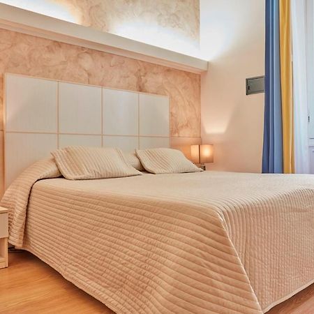 Albergo Celeste Сестрі-Леванте Екстер'єр фото