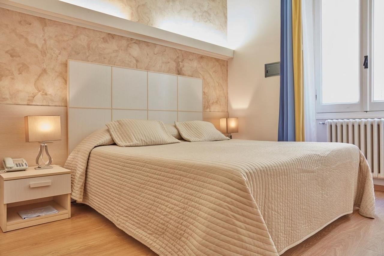 Albergo Celeste Сестрі-Леванте Екстер'єр фото